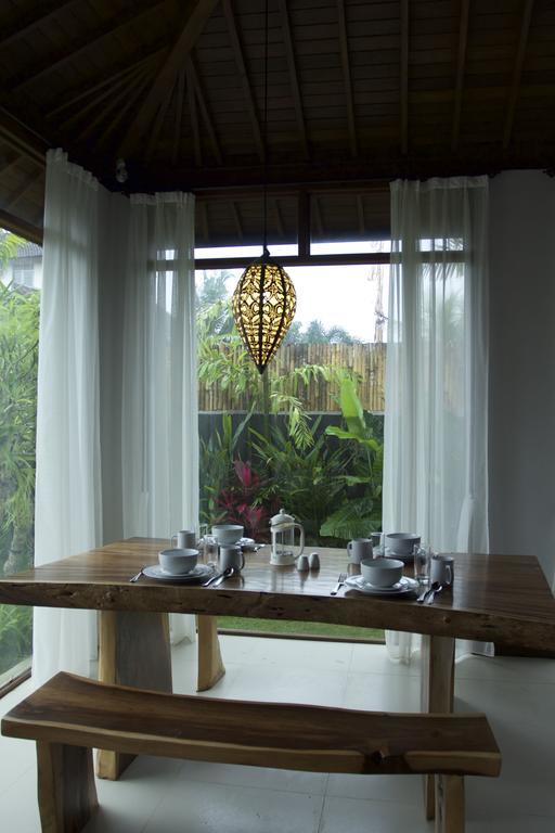 Dugul Ubud Room photo
